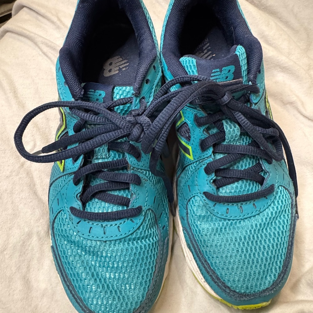 New Balance Women's Turquoise and Navy Sneakers